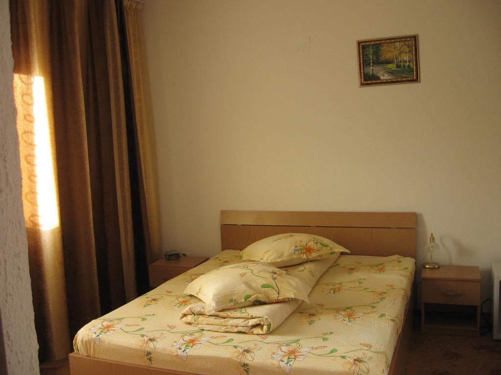 Pensiunea Pomi -Oesti Hotel Albestii Paminteni ภายนอก รูปภาพ