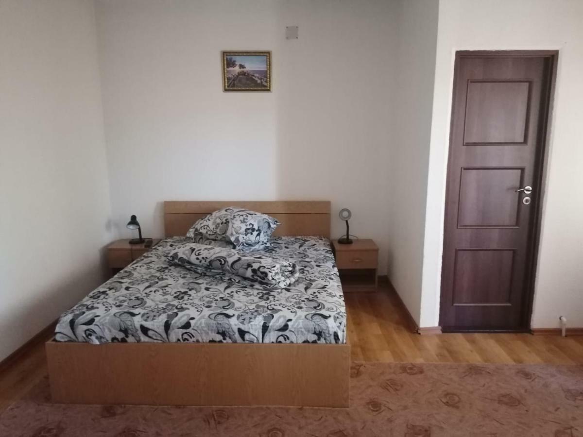 Pensiunea Pomi -Oesti Hotel Albestii Paminteni ภายนอก รูปภาพ