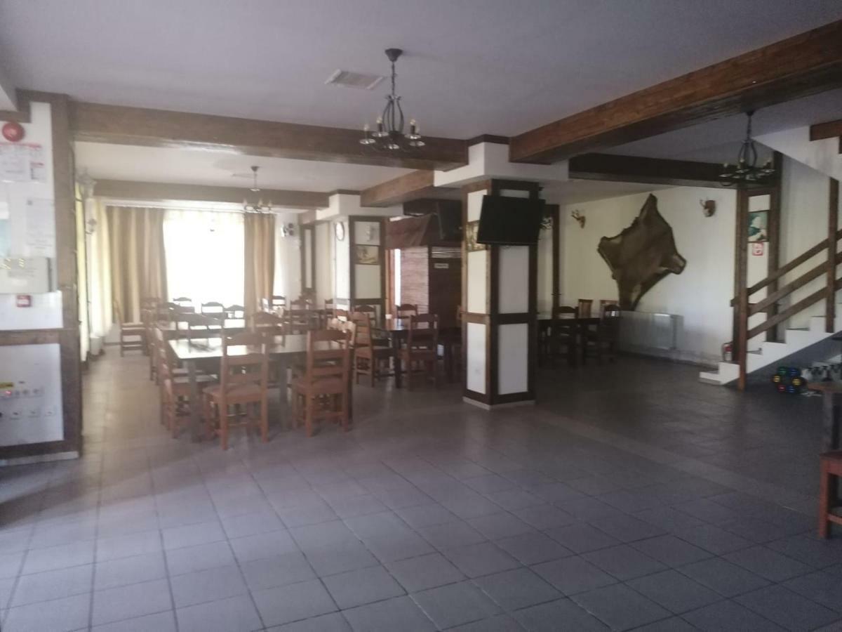 Pensiunea Pomi -Oesti Hotel Albestii Paminteni ภายนอก รูปภาพ